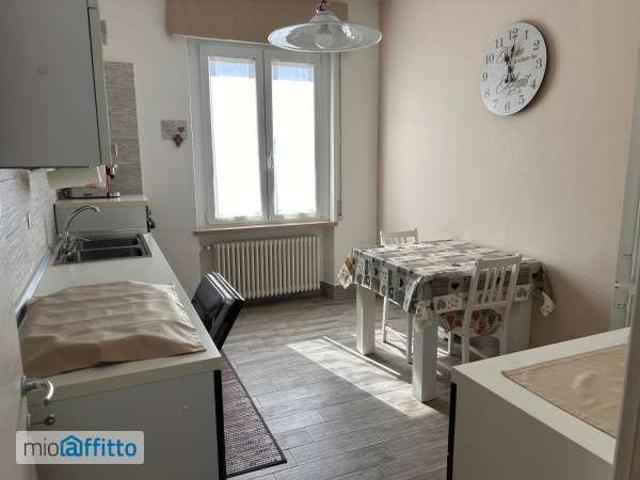 Appartamento in affitto a Legnago, Verona
