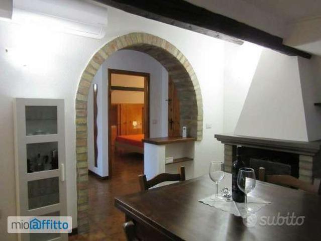 Appartamento in affitto a Centro Storico, Marche