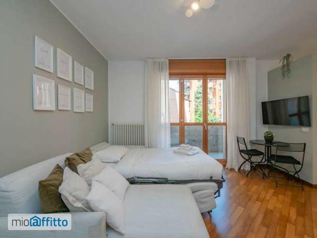 Villa Indipendente in affitto a Municipio 8 di Milano, Milano