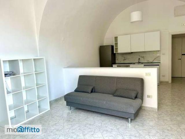 Appartamento in affitto a Municipalità 1, Campania