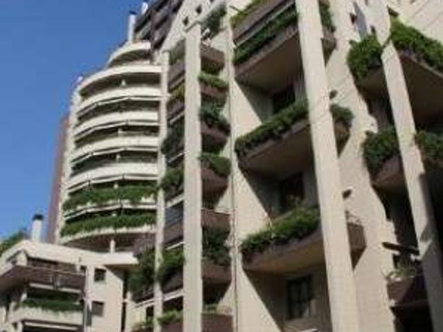 Appartamento in affitto a Municipio 8 di Milano, Milano