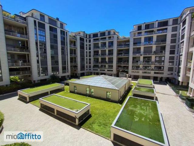Appartamento in affitto a Municipio 4, Milano