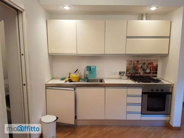 Appartamento in affitto a Levante, Serra Riccò