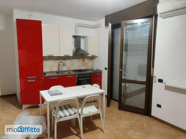 Appartamento in affitto a Cascina Pariana, Pessano Con Bornago