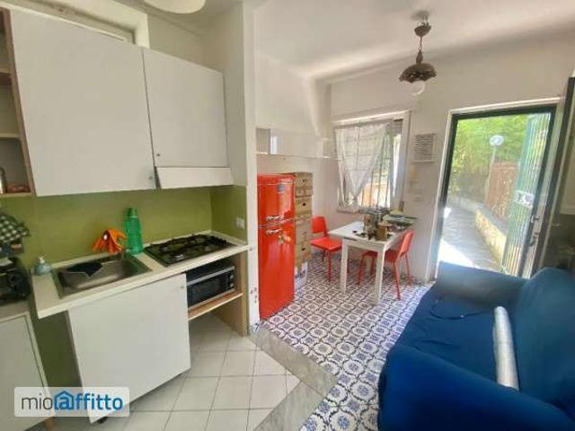 Appartamento in affitto a Coroglio, Campania