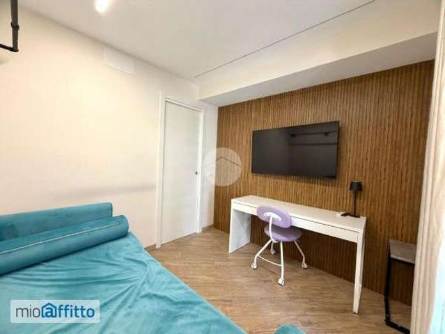 Appartamento in affitto a Municipalità 2, Campania