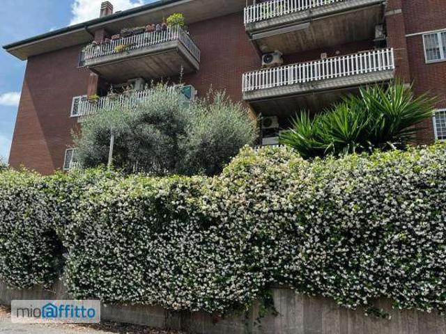 Appartamento in affitto a Morena, Roma