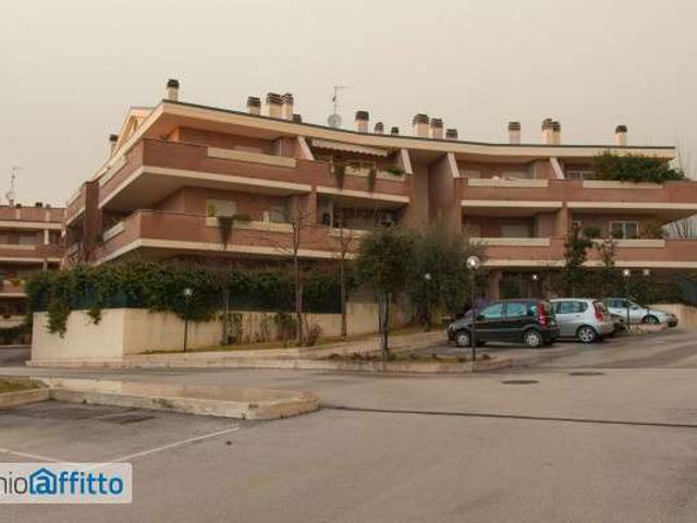 Appartamento in affitto a Monte Migliore, Roma Capitale
