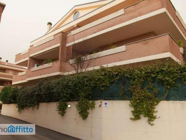 Appartamento in affitto a Monte Migliore, Roma Capitale