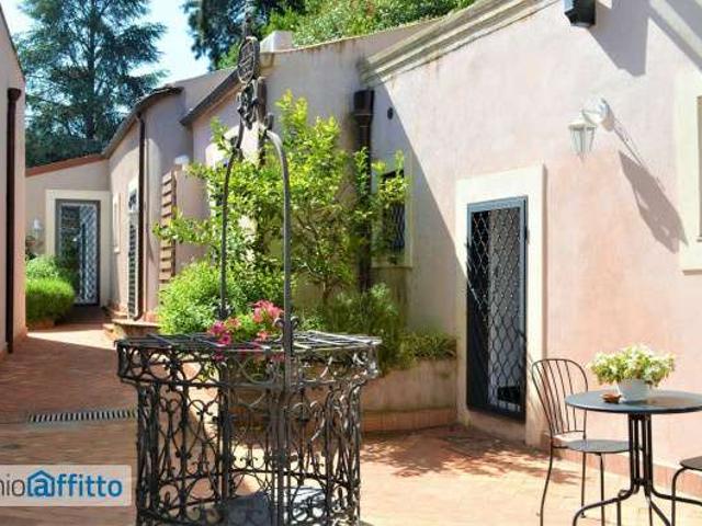 Appartamento in affitto a Valverde, Sicilia