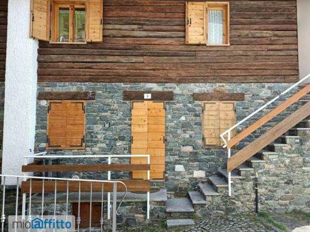 Appartamento in affitto a Emarese, Aosta