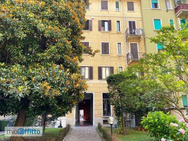 Appartamento in affitto a Municipio 7, Milano