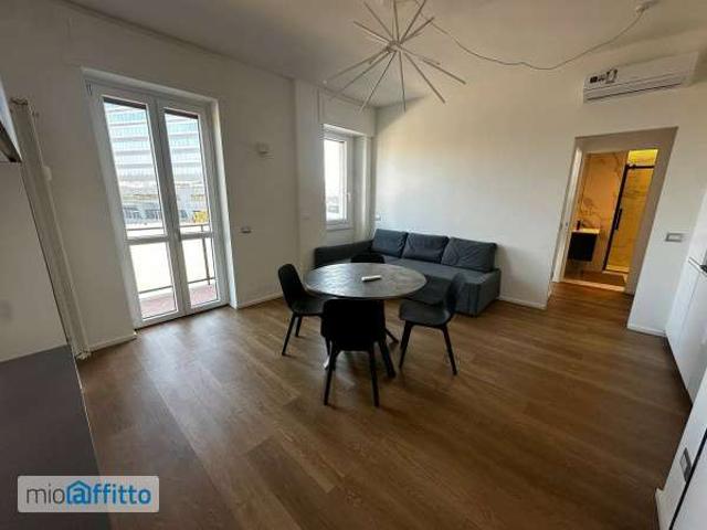 Appartamento in affitto a Municipio 8 di Milano, Milano