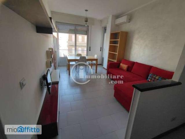 Appartamento in affitto a Municipio 4, Milano