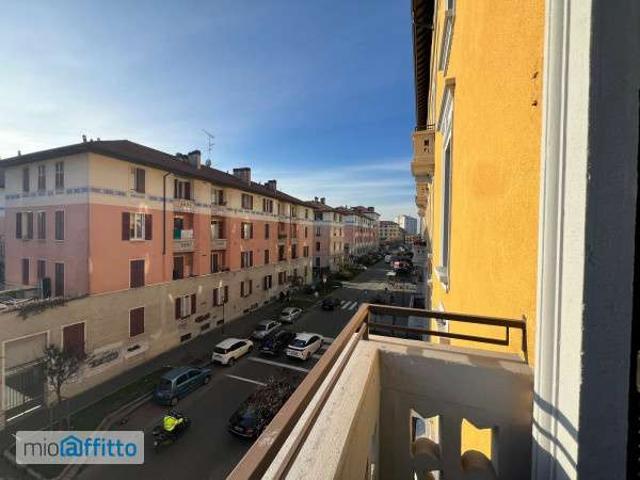 Appartamento in affitto a Municipio 4, Milano