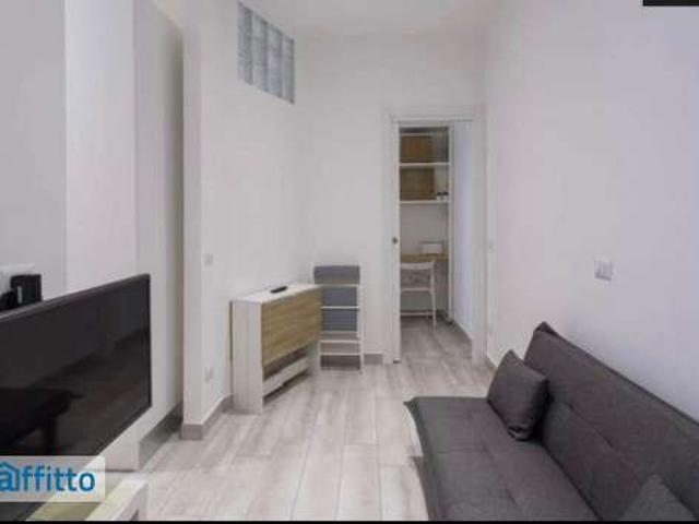 Appartamento in affitto a Municipio 4, Milano