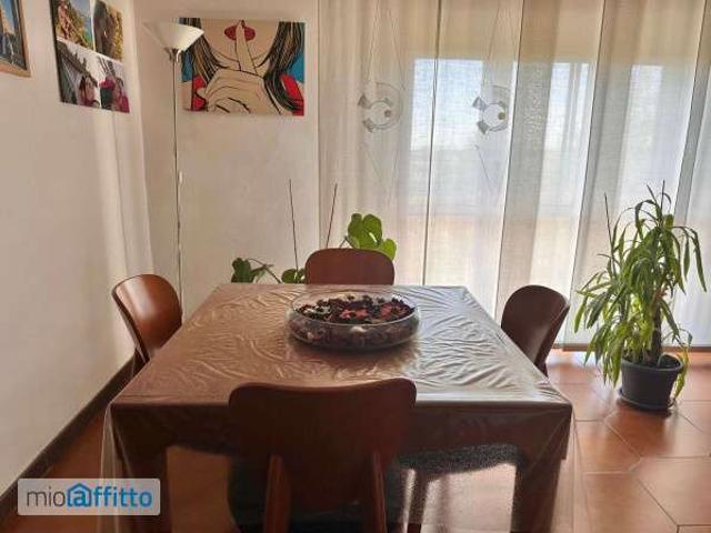 Appartamento in affitto a Municipio 4, Milano