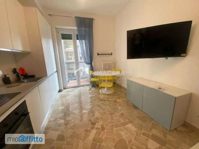 Appartamento in affitto a Municipio 4, Milano
