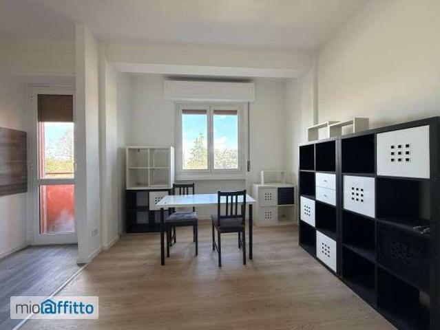 Appartamento in affitto a Municipio 4, Milano