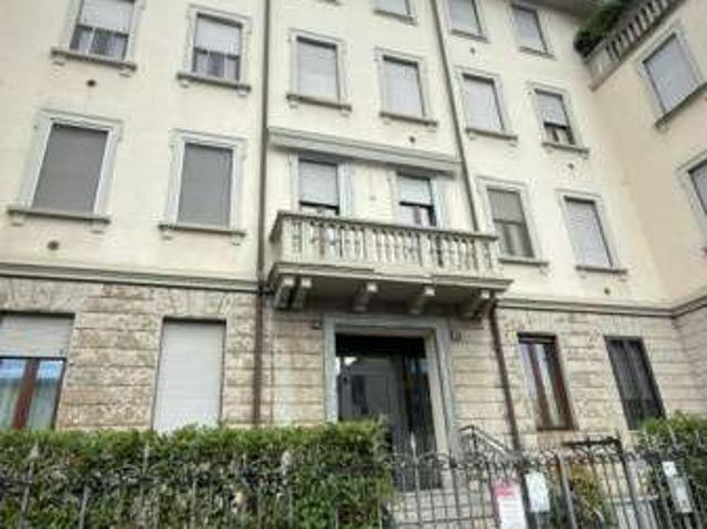 Appartamento in affitto a Municipio 5, Milano