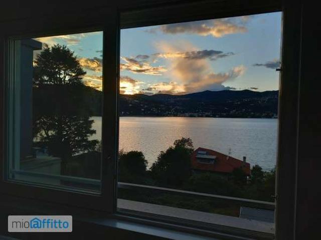 Appartamento in affitto a Angera, Lombardia