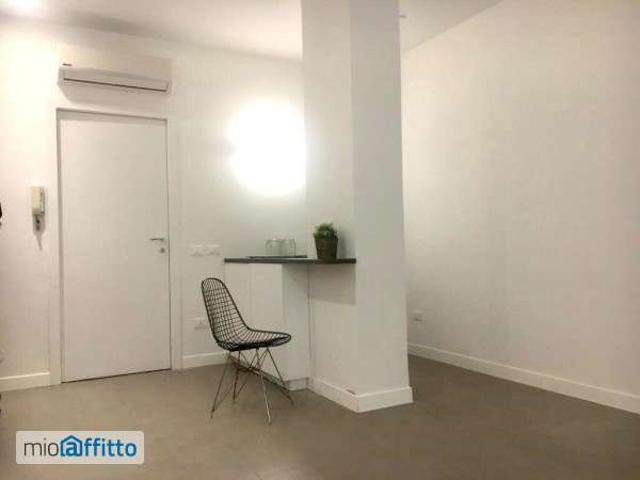 Appartamento in affitto a Coroglio, Campania
