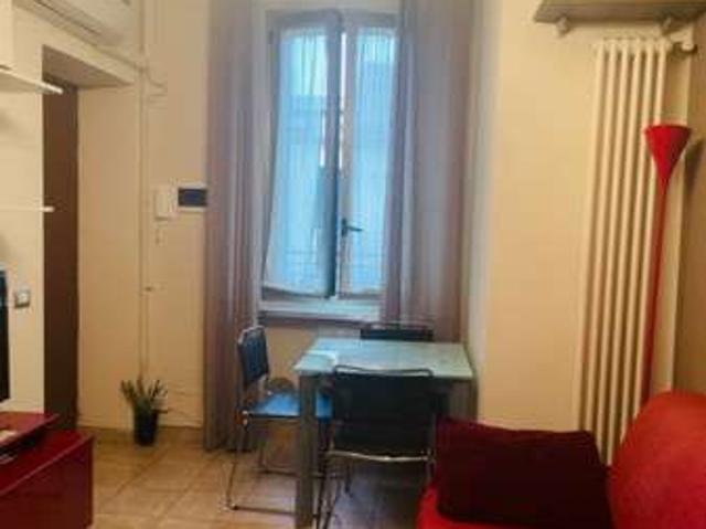 Appartamento in affitto a Municipio 9, Milano