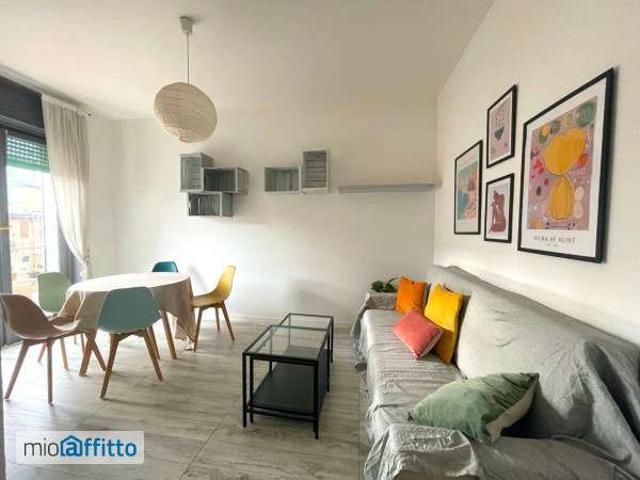 Appartamento in affitto a Municipio 9, Milano