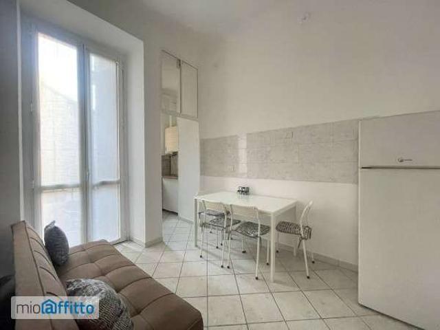 Appartamento in affitto a Municipio 9, Milano