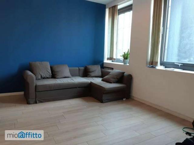 Appartamento in affitto a Municipio 9, Milano