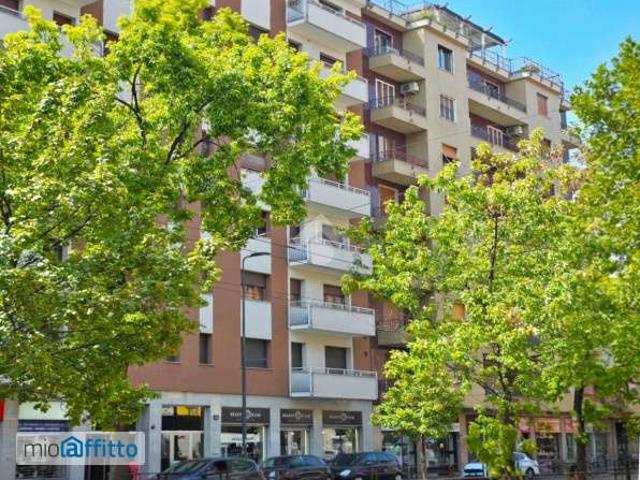 Appartamento in affitto a Municipio 9, Milano