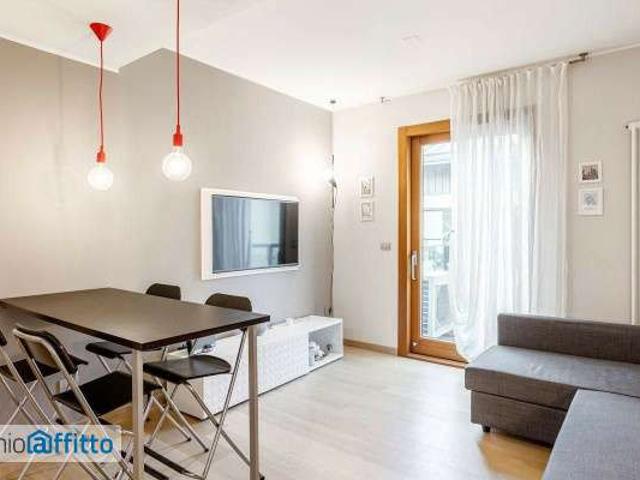 Appartamento in affitto a Municipio 9, Milano
