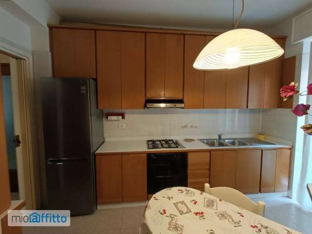 Appartamento in affitto a Municipio 9, Milano