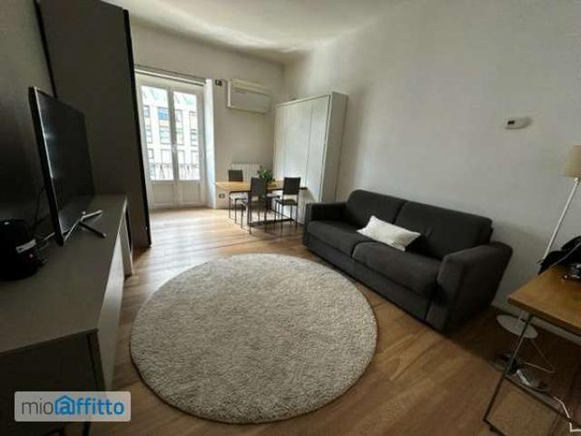 Appartamento in affitto a Centro storico, Milano