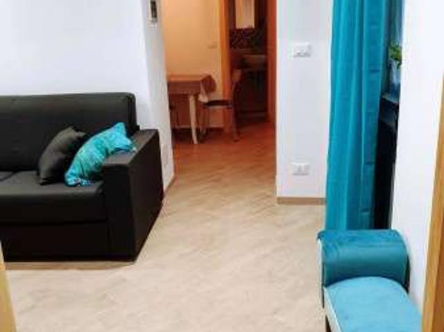 Appartamento in affitto a Centro Est, Serra Riccò