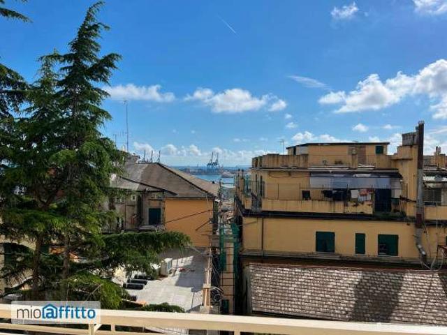 Appartamento in affitto a Centro Est, Serra Riccò