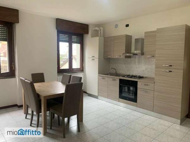 Appartamento in affitto a Gerenzano, Varese