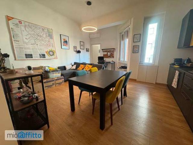 Appartamento in affitto a Municipio 2, Milano