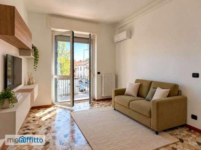 Appartamento in affitto a Adriano, Milano