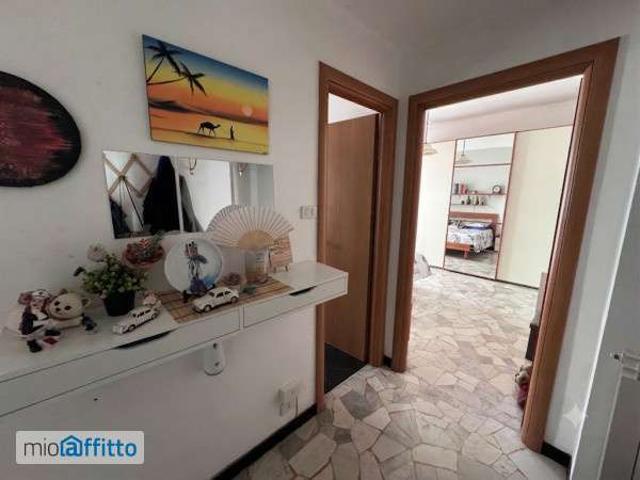 Appartamento in affitto a Centro Est, Serra Riccò