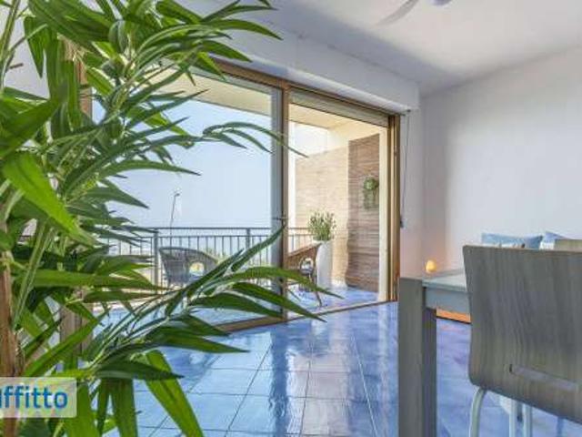 Appartamento in affitto a Villaggio Nettuno, Latina