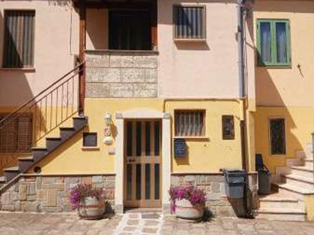 Appartamento in affitto a Laurenzana, Basilicata