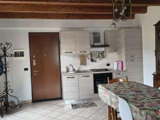 Appartamento in affitto a Butto, Missaglia