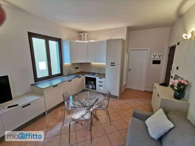 Appartamento in affitto a Lonato, Lombardia