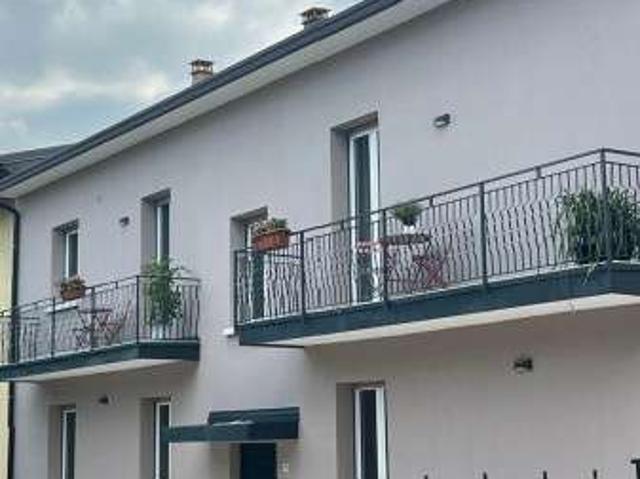 Appartamento in affitto a Lonato del Garda, Brescia
