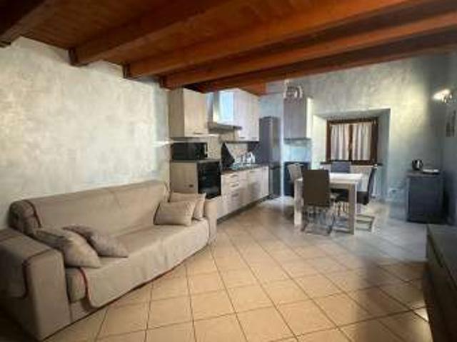 Appartamento in affitto a Lovere, Bergamo