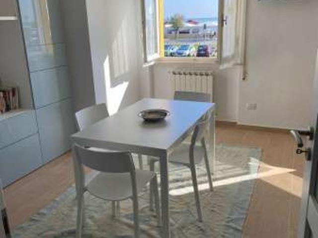 Appartamento in affitto a Ciarnin, Marche