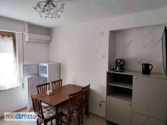 Appartamento in affitto a Maddaloni, Campania
