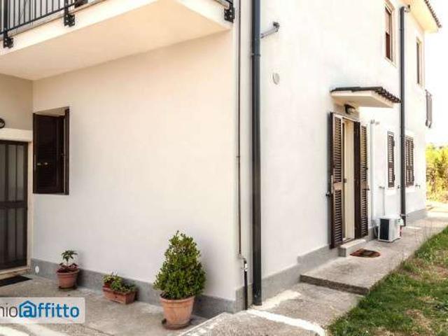 Appartamento in affitto a Sassone, Roma Capitale