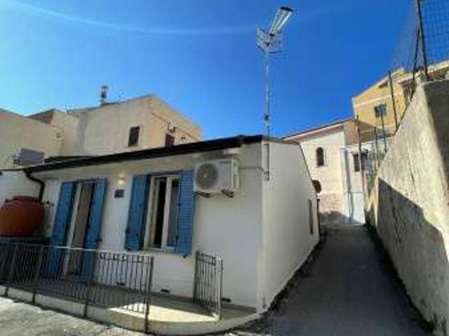 Appartamento in affitto a Sperone, Messina